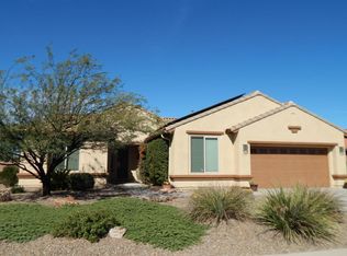 715 N Pebbles Ridge Dr, Green Valley, AZ 85614