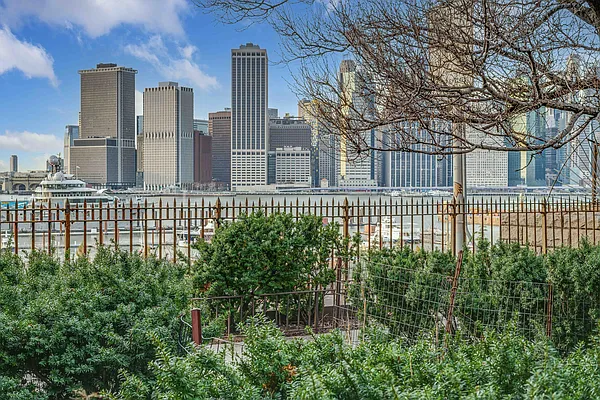 Sold by Engel and Völkers Brownstone Brooklyn | media 17