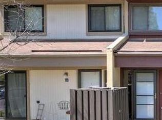 2236 Coppersmith Sq, Reston, VA 20191