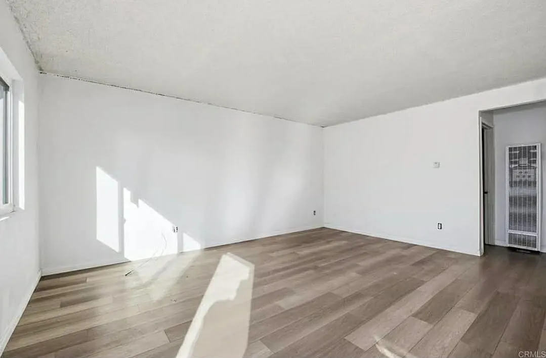 2 bed, 870 sqft, $2,800 — Photo 3