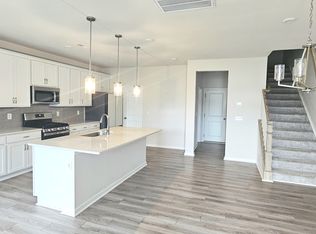 904 Kinsey Aly, Charlotte, NC 28217