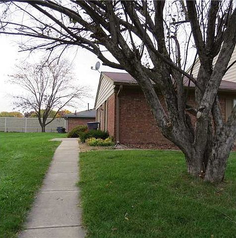 1st image of 3304 Lupine Dr