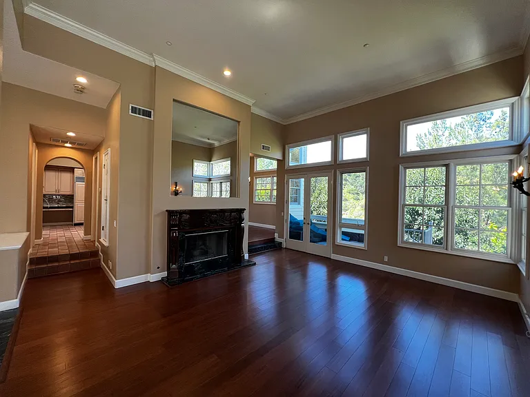 2357 Brookshire Ln — Photo 17