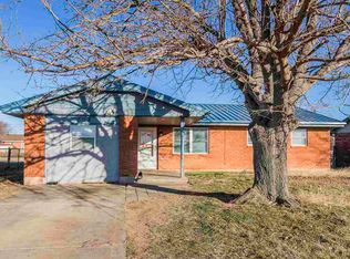 708 SW 52nd St, Lawton, OK 73505