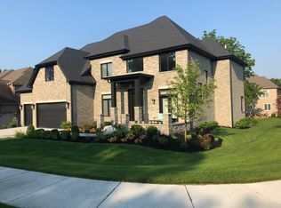 1008 Caroline Ct, Naperville, IL 60565