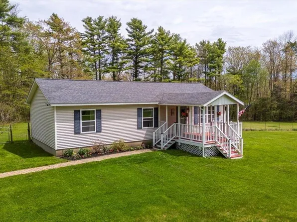 11 Simon Road, Waldoboro, ME 04572