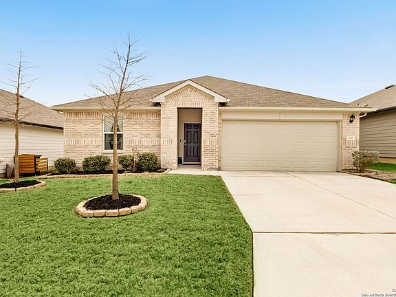 2nd image of 848 Pronghorn Trail