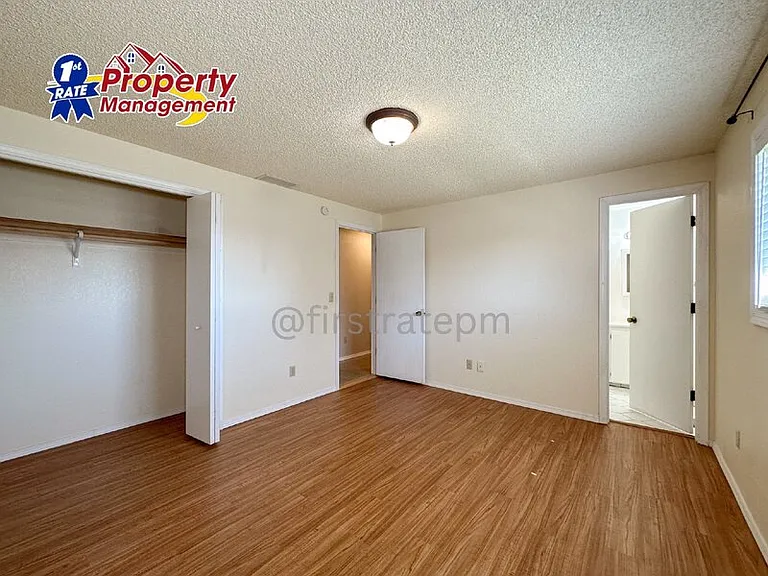 712 Fair Ln — Photo 15