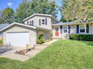 2206 Branch Rd, Champaign, IL 61821