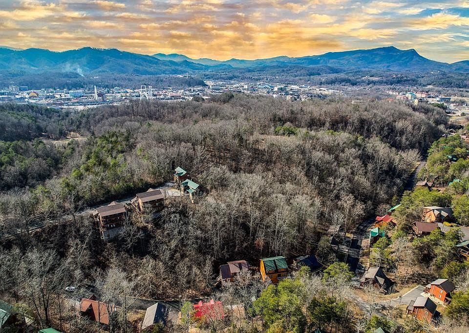 1st image of 144 Alpine Village Way #144
