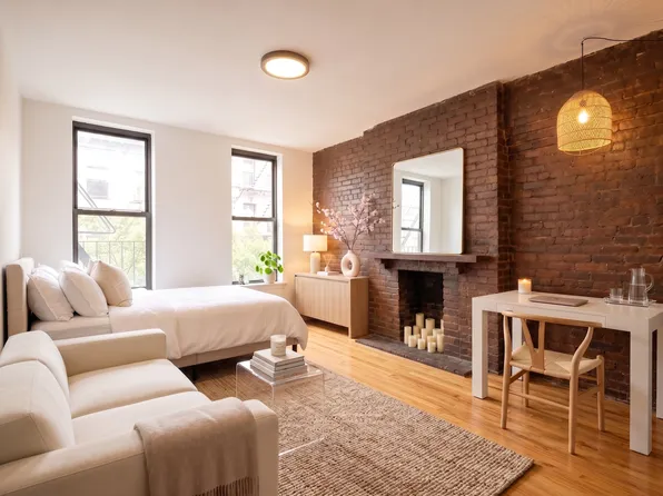 238 West 20th Street image 1 of 3