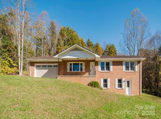 85-89 Old Farm Cir, Hendersonville, NC 28792
