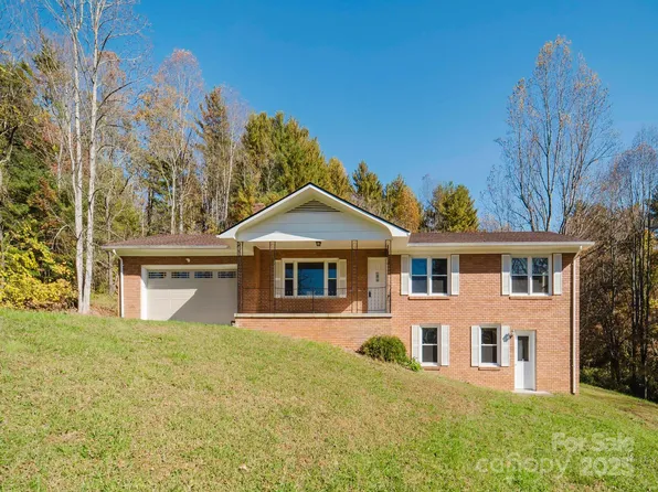 85-89 Old Farm Cir, Hendersonville, NC 28792