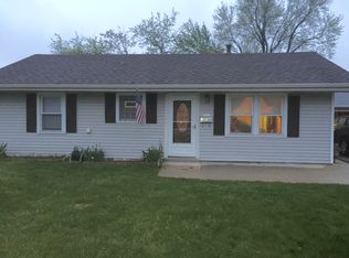 1817 Innercircle Dr, Crest Hill, IL 60403