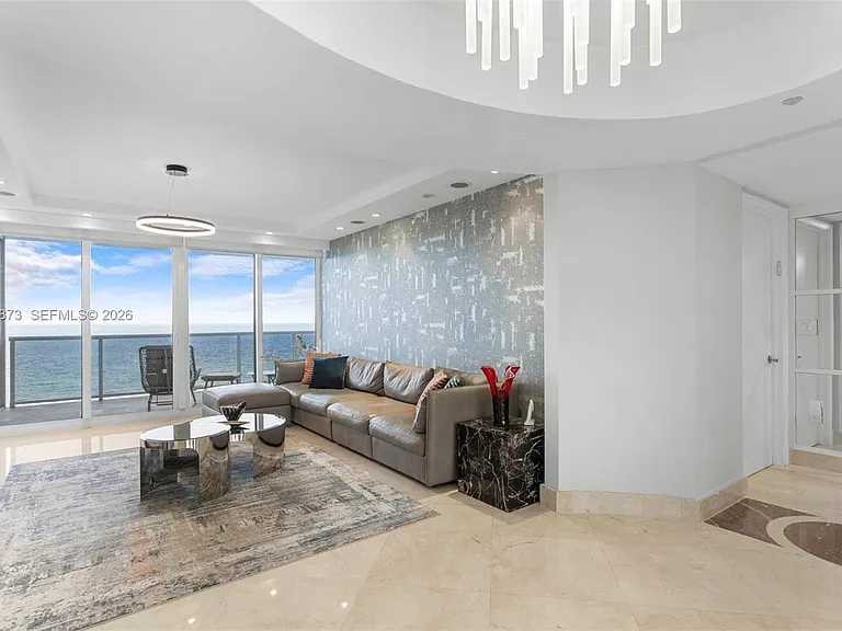 19111 Collins Ave #604 — Photo 2