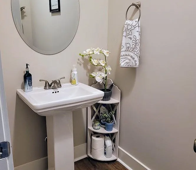 556 Shady Greens Dr — Photo 18