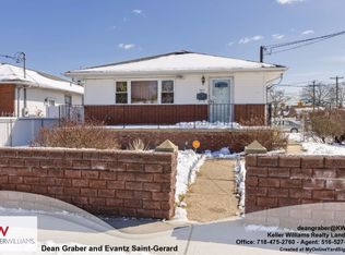 507 Duryea Ave, Uniondale, NY 11553