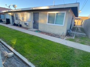 414 W Ramona Dr, Rialto, CA 92376