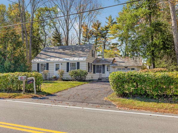 32 Pride Street, Westbrook, ME 04092