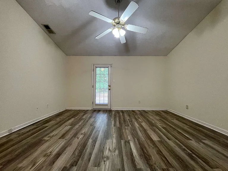 522 Longview Dr #A — Photo 7
