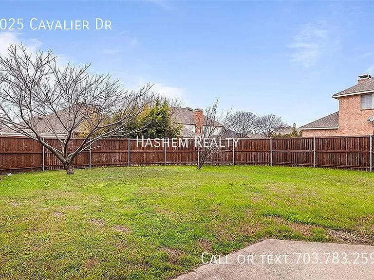 8025 Cavalier Dr — Photo 24