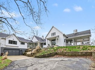 517 Glazier Rd, Chelsea, MI 48118