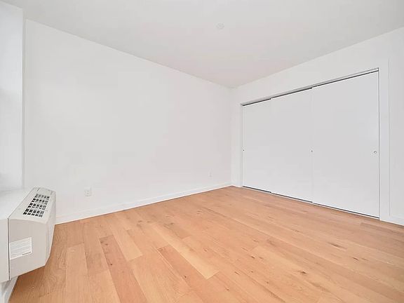 4th image of 2338 2nd Ave #8D