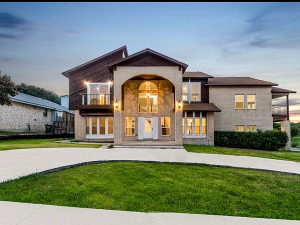 1st image of 335 Jeanette Dr