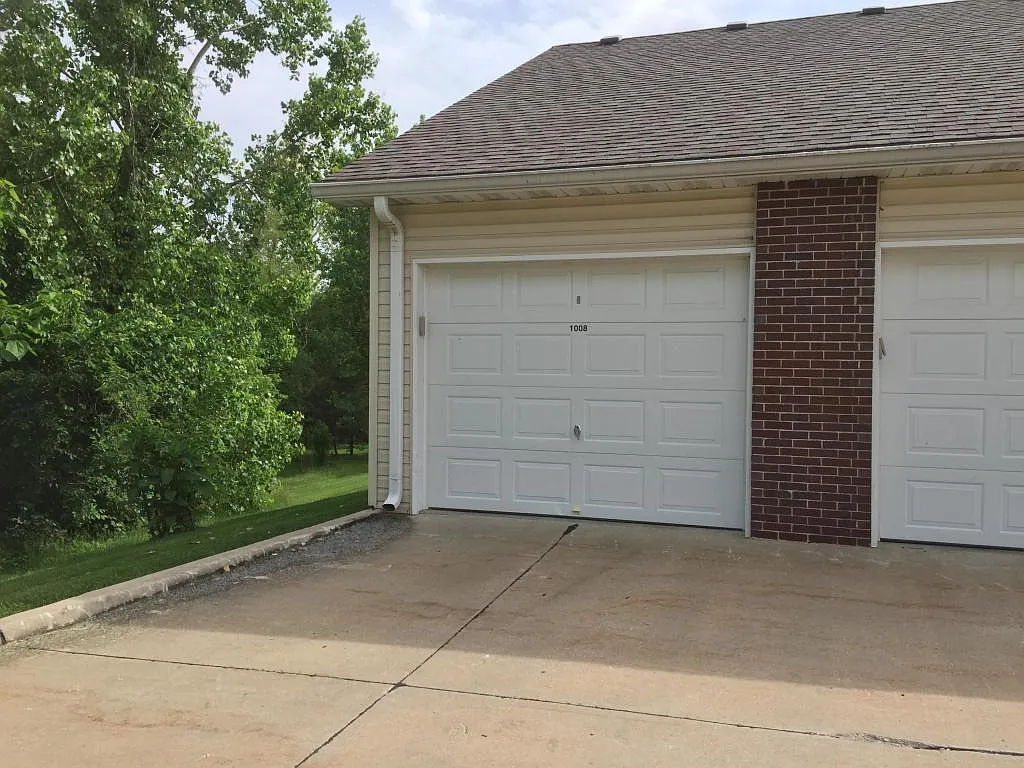 Building Photo - 1100 Kennesaw Ridge Rd #1008