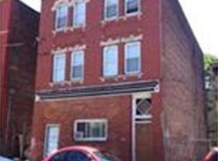 82 4th St, Chelsea, MA 02150