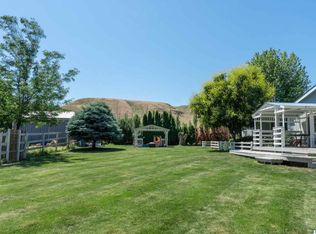 28306 S 855th Pr SE, Kennewick, WA 99338