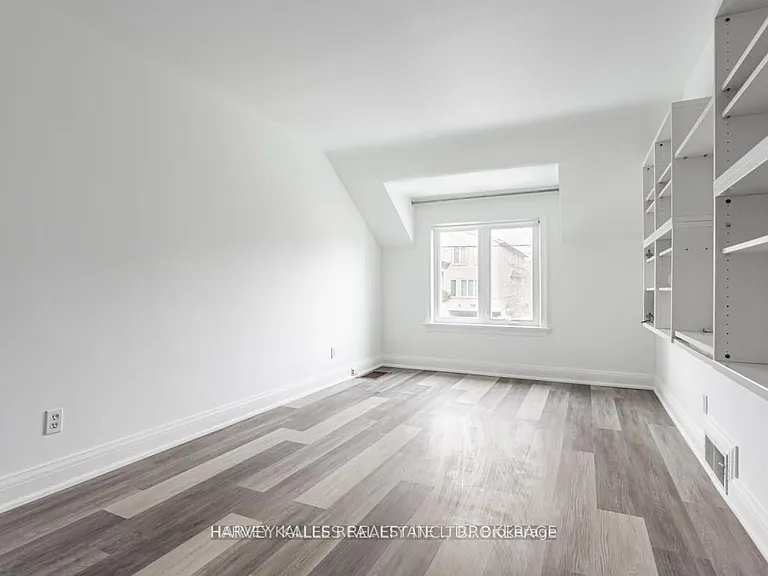 157 Viewmount Ave #MAIN — Photo 22