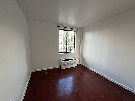 4th image of 24 Lawton St APT 2C