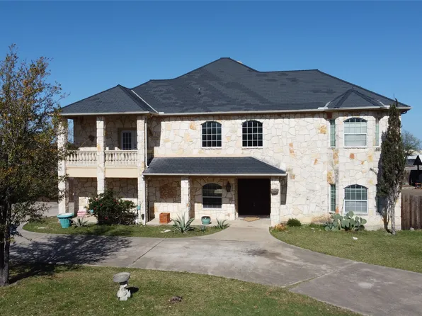 5036 Garden Dr, Wilmer, TX 75172