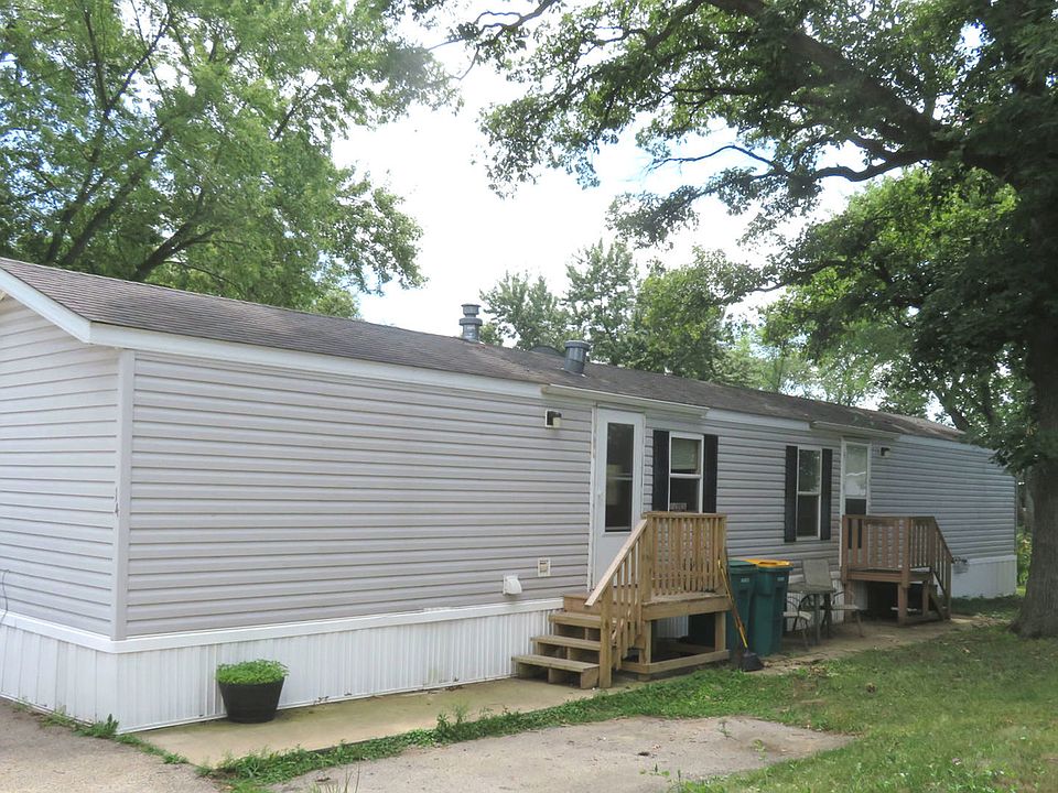 1st image of 14 Cambridge Dr