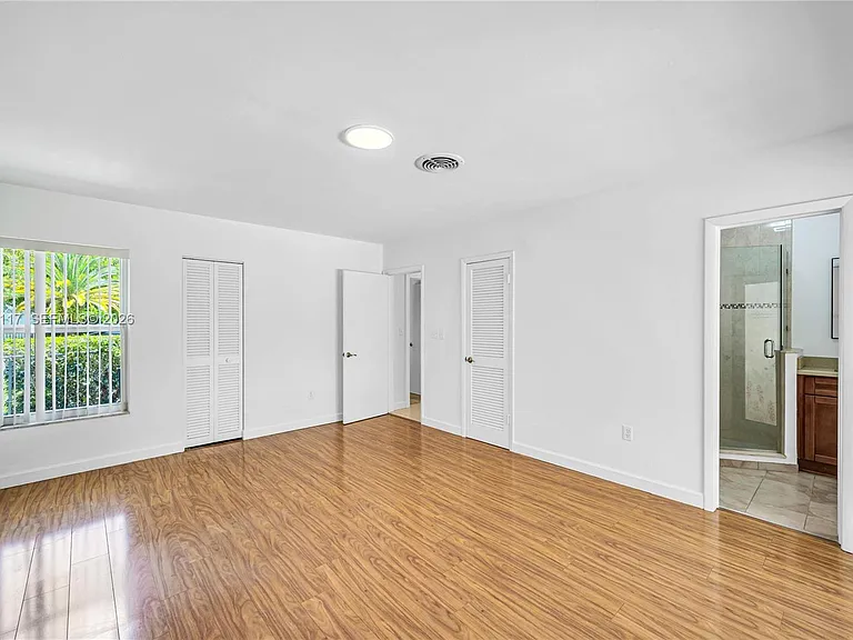 13100 SW 81st Ave — Photo 16