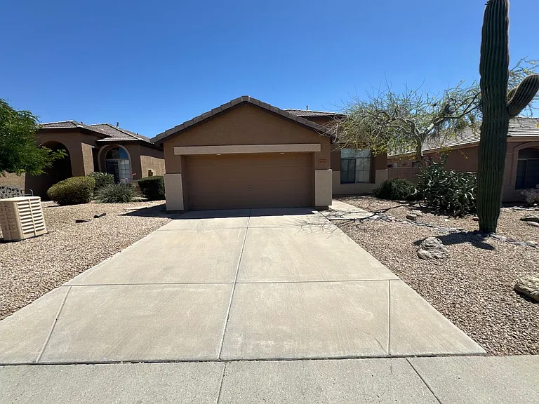 4709 E Prickly Pear Trl — Photo 1