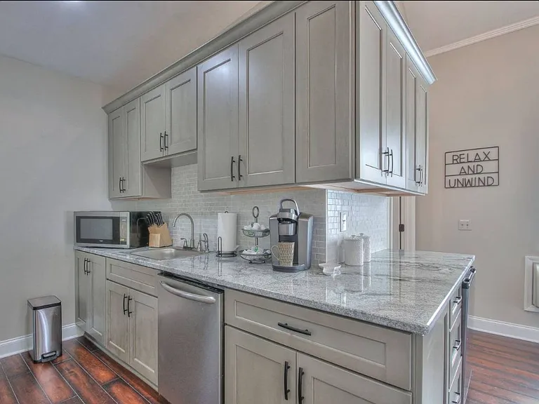 6018 Benders Ferry Rd #A — Photo 3