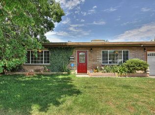 1239 Hollyburne Ave, Menlo Park, CA 94025
