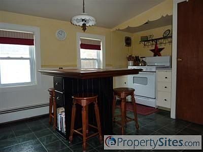 2nd image of 1301 Valley Ave NW
