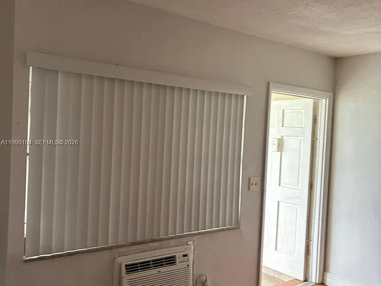 141 NE 10th Ave #25C — Photo 10
