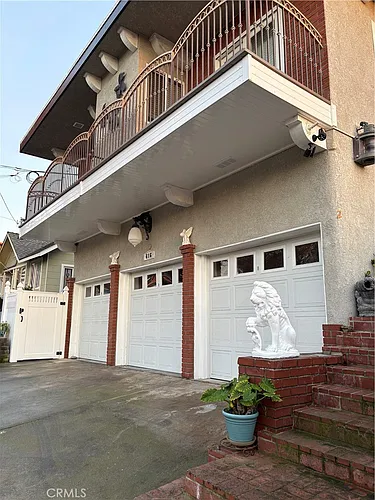 616 Emerald St #1 Photo 1