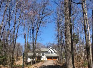 150 Huron Woods Dr, Marquette, MI 49855