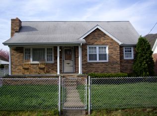 305 W 33rd St, Belle, WV 25015