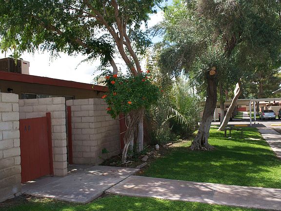 Your private entrance is located next to your parking space