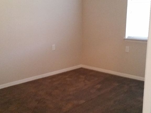 4th image of 1600 Villa Capri Cir APT 112