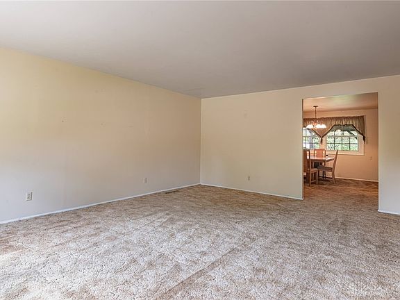 4th image of 100 Gracewood Dr