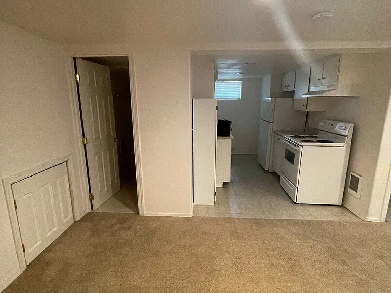 1911 Kincaid St #6 — Photo 3
