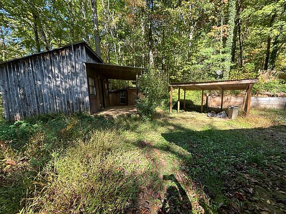 4th image of 51 Old Mill Dr