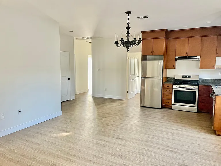 14762 Friar St #4 — Photo 3